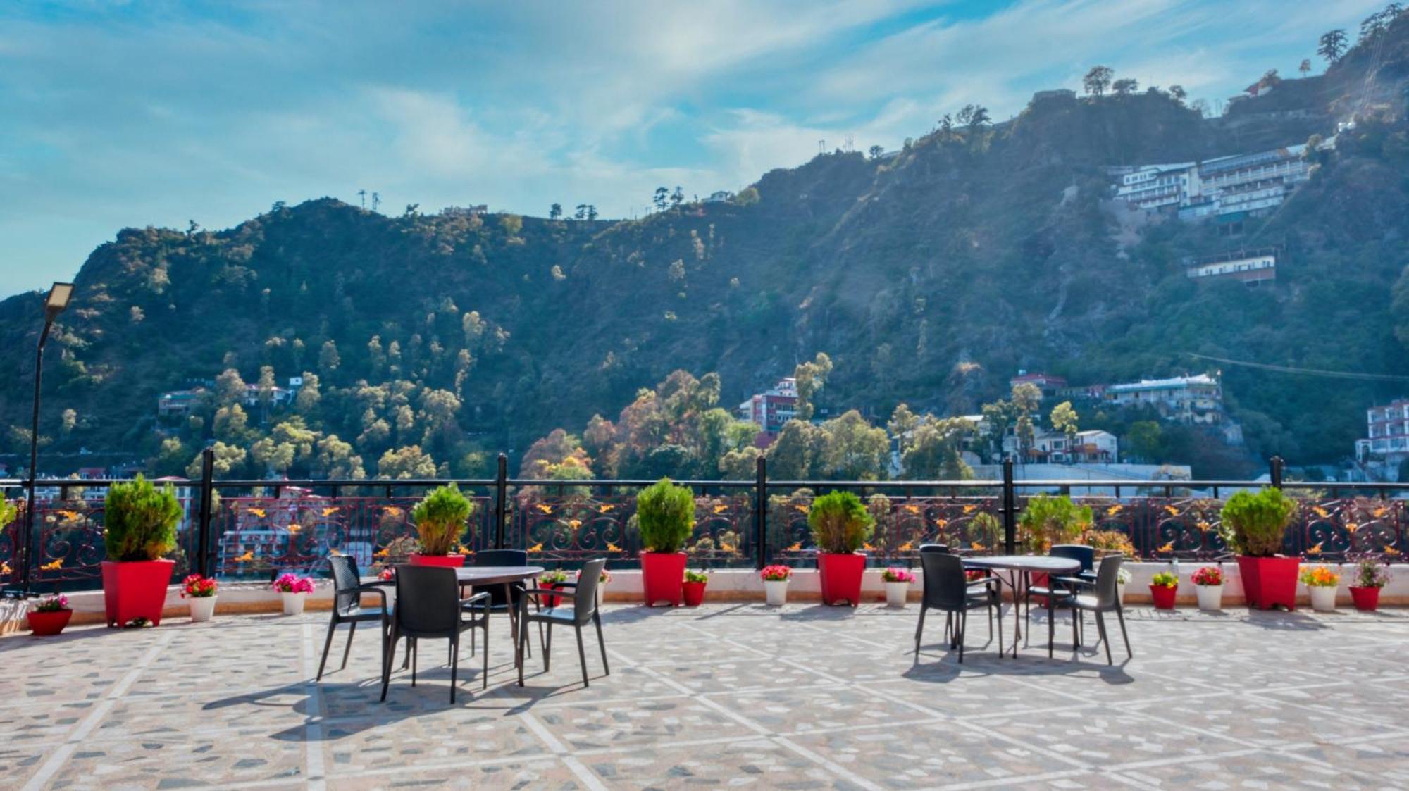 Basera Hotel Mussoorie Eksteriør billede